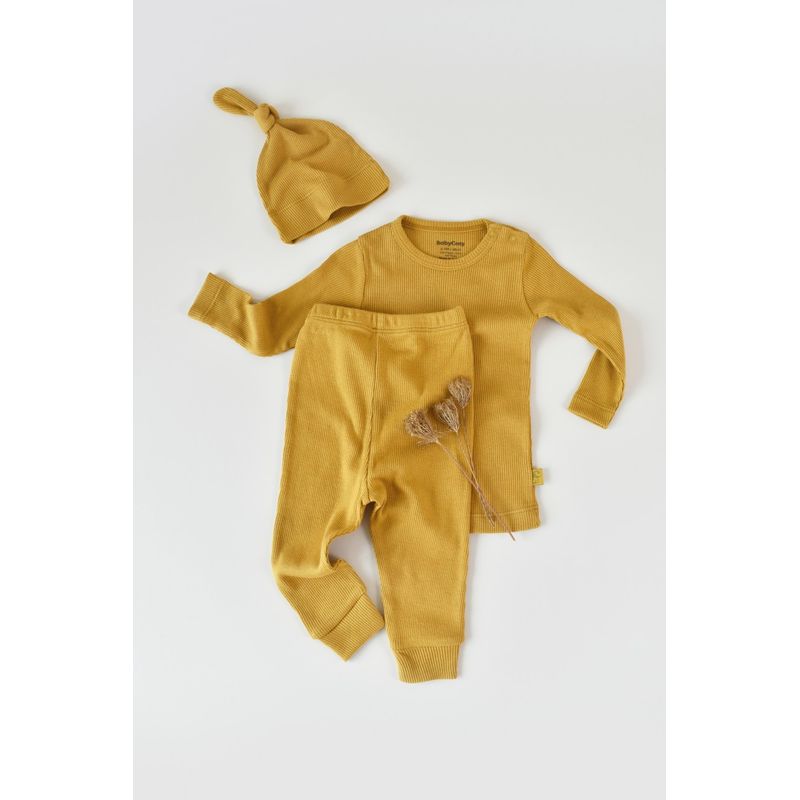 Fashion, accesorii si bijuterii - Copii - Imbracaminte copii - Treninguri si compleuri copii - Set 3 piese: bluzita cu maneca lunga, pantaloni lungi si caciulita din bumbac organic si modal - Sofran, BabyCosy (Marime: 12-18 - Infinity.ro