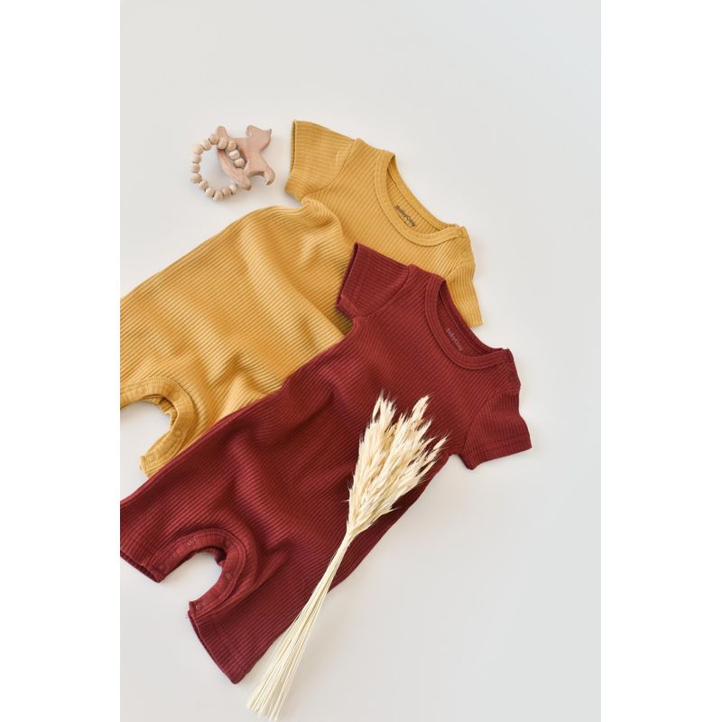 Fashion, accesorii si bijuterii - Copii - Imbracaminte copii - Salopete copii - Set de 2 salopetele cu maneca scurta din bumbac organic si modal - Caramiziu/ Sofran BabyCosy (Marime: 3-6 Luni) - Infinity.ro
