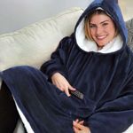 Casa si Gradina - Textile si covoare - Pături și cuverturi - Pături - Patura tip hanorac, cu maneci, gluga si buzunar, albastru, 80 x 180 cm, HB80-BLUE - Infinity.ro