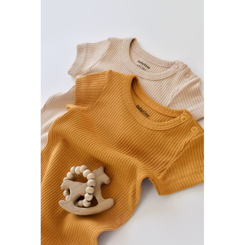Fashion, accesorii si bijuterii - Copii - Imbracaminte copii - Salopete copii - Set de 2 salopetele cu maneca scurta din bumbac organic si modal - Mustar/ Somon BabyCosy (Marime: 0-3 Luni) - Infinity.ro