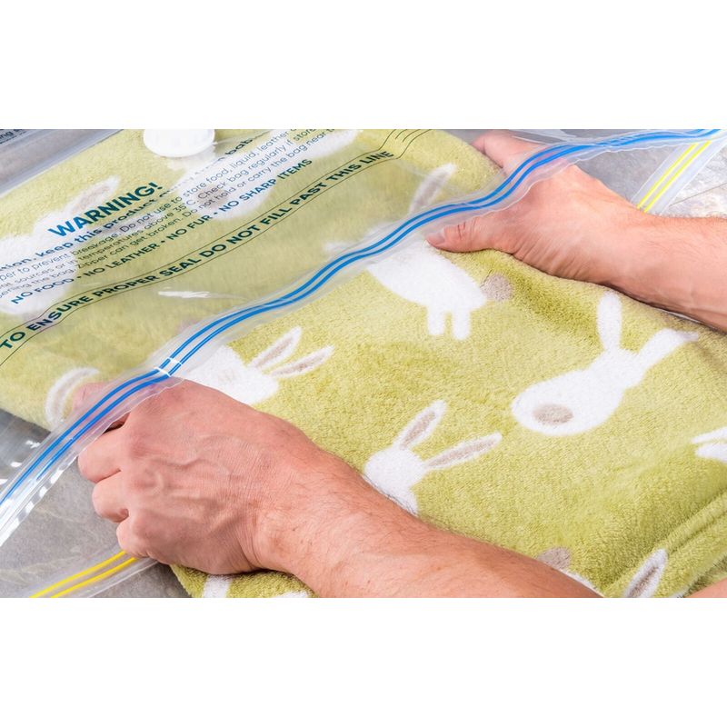 Casa si Gradina - Mobilier - Organizare si depozitare - Pungi depozitare - Set 6 saci de vidat pentru haine cu pompa 78 x 100 cm, SP001 - Infinity.ro