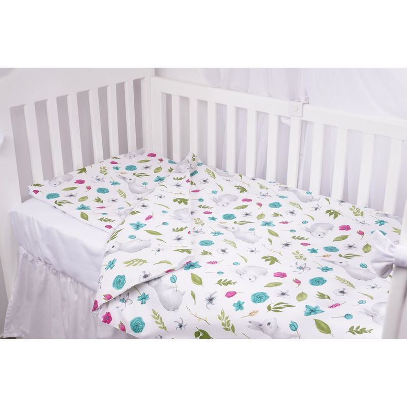 Casa si Gradina - Textile si covoare - Lenjerii de pat - Lenjerii copii - Set complet 7 piese lenjerie si aparatori patut 120x60 cm bumbac 100% model iepurasi si flori - Infinity.ro