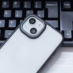 Laptop, Telefoane si Tablete - Telefoane mobile si accesorii - Accesorii Telefoane - Huse telefoane - Husa Satin Matt pentru Samsung Galaxy S21 Fe Negru - Infinity.ro