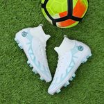 Sport si Outdoor - Echipament Sportiv - Incaltaminte sport - Pantofi sport - Ghete de fotbal MBrands, 8.2 cu glezna, crampoane, culoarea alb 39 - Infinity.ro