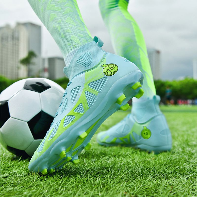 Sport si Outdoor - Echipament Sportiv - Incaltaminte sport - Pantofi sport - Ghete de fotbal MBrands, 8.2 cu glezna, crampoane, culoarea verde 44 - Infinity.ro
