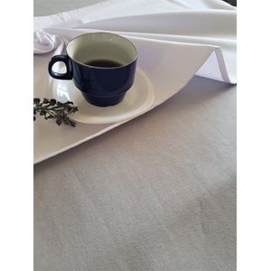 Set Fata de masa gri cu napron alb uni Kotonia Home Emma 07, creton, 180x220 cm + 45x180 cm, 100% bumbac