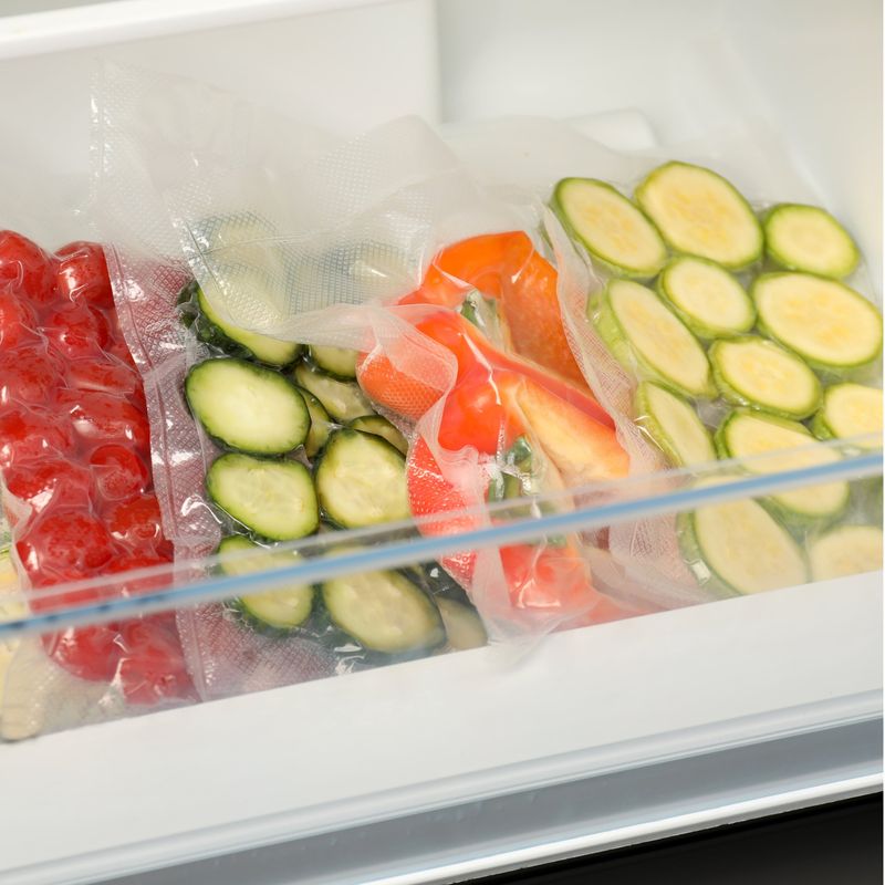 Market - Curatenie si intretinere casa - Produse bucatarie - Pungi si folii alimentare - Pachet 300 Pungi Vidat Gofrate pentru alimente, 90 microni, Neste® - 18 x 30 cm - Infinity.ro