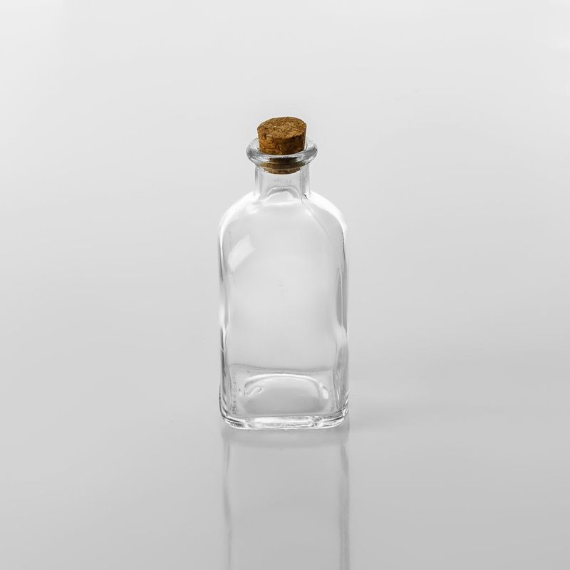 Casa si Gradina - Bucatarie si vesela - Cani si pahare - Sticle - Sticla cu dop, 150ml, capacitate 0,15l, potrivita pentru masina de spalat vase - Infinity.ro