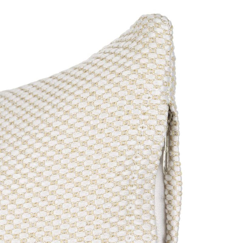 Casa si Gradina - Textile si covoare - Lenjerii de pat - Fete de perna - Fata de perna decorativa, model reliefat, culoare ecru, dimensiuni 45 x 45cm - Infinity.ro