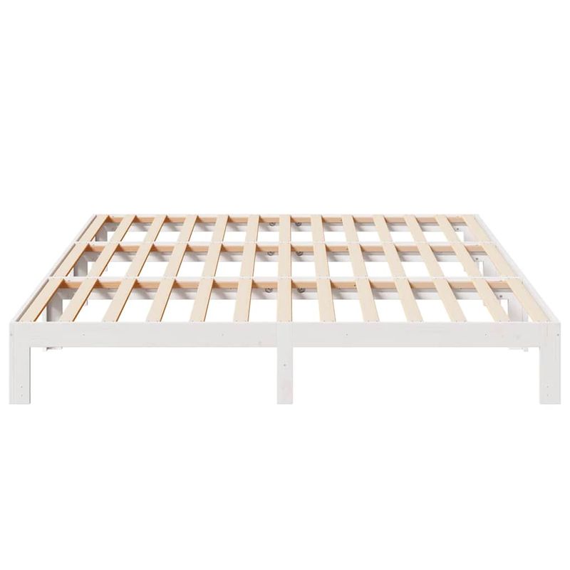Casa si Gradina - Mobilier - Paturi si accesorii - Paturi - Cadru de pat de familie fara saltea alb lemn masiv de pin - Infinity.ro