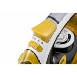 Electronice si Electrocasnice - Ingrijirea tesaturilor - Aparate de calcat cu aburi - Fier de calcat cu talpa ceramica Camry CR 5029, Putere 2000-2400 W - Infinity.ro