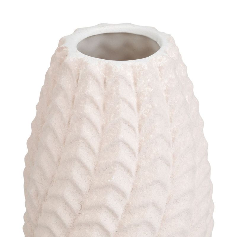 Casa si Gradina - Decoratiuni - Obiecte decorative - Vaze si boluri decorative - Vaza decorativa, model reliefat, culoare bej, dimensiuni 7.8 x 15.2 cm, material ceramica - Infinity.ro