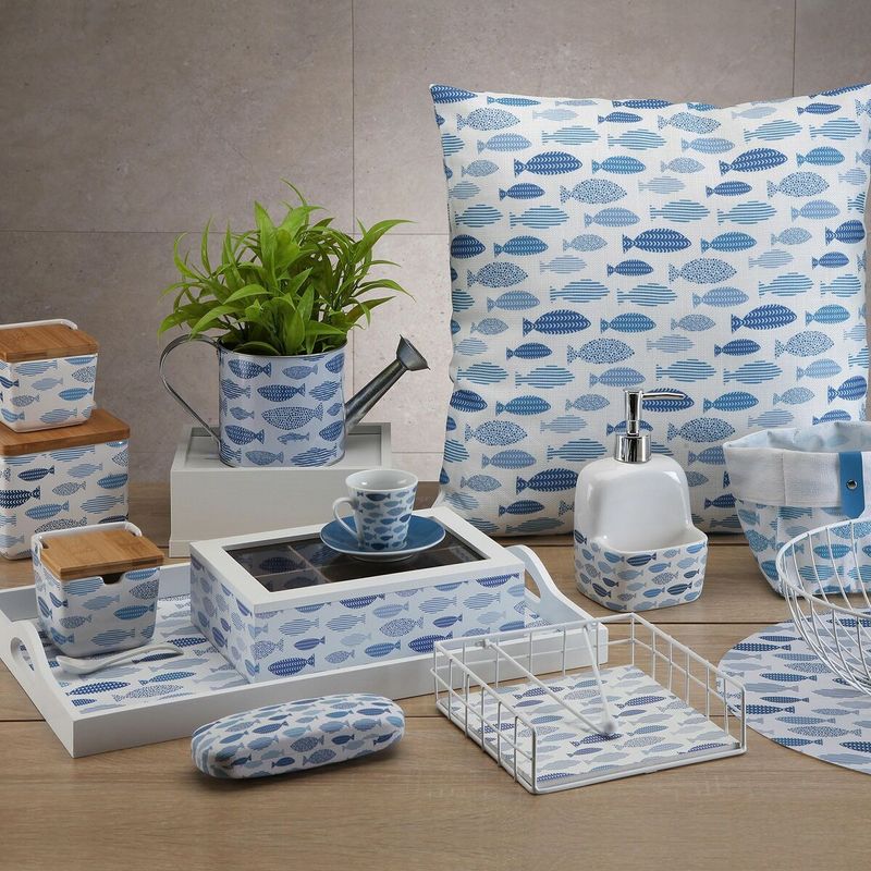 Casa si Gradina - Bucatarie si vesela - Organizare si depozitare bucatarie - Cutii alimentare - Solnita cu capac Versa Aqua Pesti Ceramica Dolomite 12,2 x 11,5 x 12,2 cm - Infinity.ro