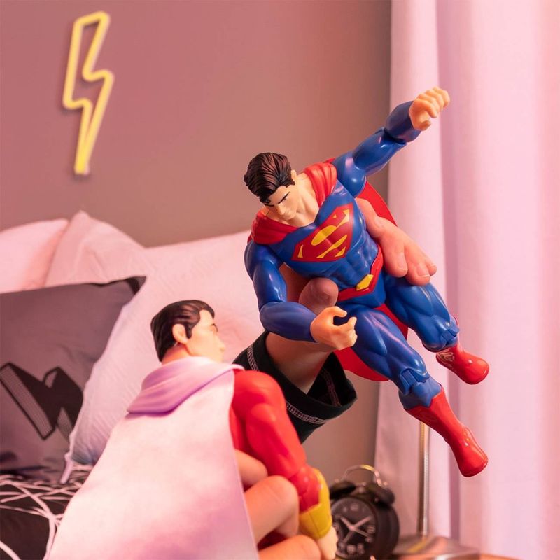 Jucarii, Copii si Bebe - Jucarii si jocuri - Figurine - Figura de actiune superman, spin master, 30 cm, 11 articulatii, capa textila, albastru-rosu - Infinity.ro