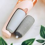 Ingrijire personala si Cosmetice - Manichiura si pedichiura - Accesorii - Electric Callus Remover FLAWLESS Pedi Roz - Infinity.ro