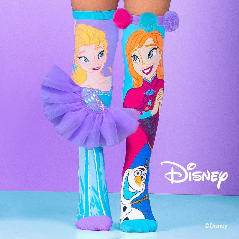 Fashion, accesorii si bijuterii/Copii/Lenjerie si pijamale copii/Sosete si dresuri copii - Sosete lungi colorate Madmia pentru fete fantasy Elsa & Anna 3-5 ani - Infinity.ro