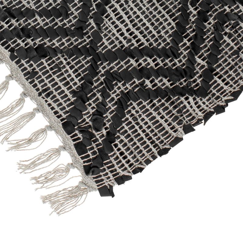 Casa si Gradina - Textile si covoare - Covoare - Covoare casa - Covoras decorativ zigzag, 110x 60cm, negru, ecru, piele artificiala - Infinity.ro