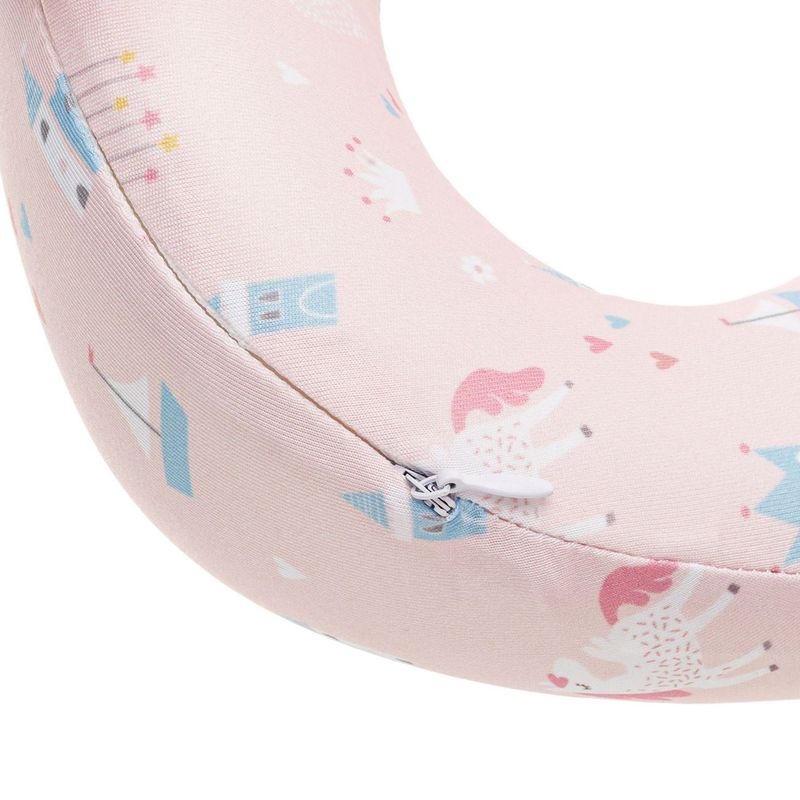 Sport si Outdoor - Articole de voiaj - Accesorii articole de voiaj - Perna calatorie copii, memory foam, roz, model unicorni, 22 x 22 x 8cm - Infinity.ro