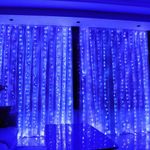 Casa si Gradina - Decoratiuni - Decoratiuni de sezon - Instalatie Tip Perdea, Cablu Negru, 480 LED-uri, IP65, 6*3m, Lumina Alba Calda/Rece, Albastra, Multicolora - Alb Rece - Infinity.ro