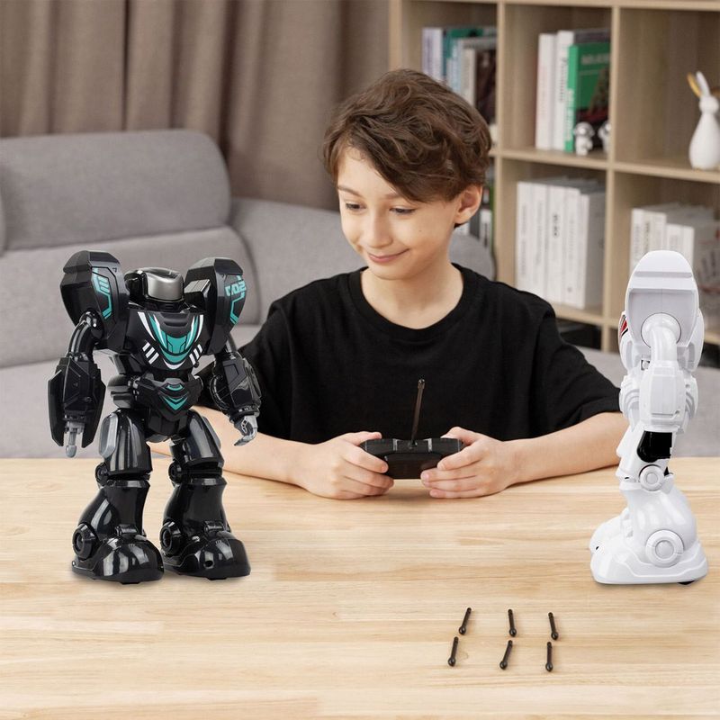 Jucarii, Copii si Bebe - Jucarii si jocuri - Vehicule si jucarii cu telecomanda - Roboti de jucarie - Robot cu telecomanda silverlit, ycoo robo blast one, lansator, alb si negru, control in 4 directii, 3 sageti incluse - Infinity.ro