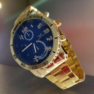 Ceas elegant barbatesc, bratara metalica aurie, mecanism quartz, display analog