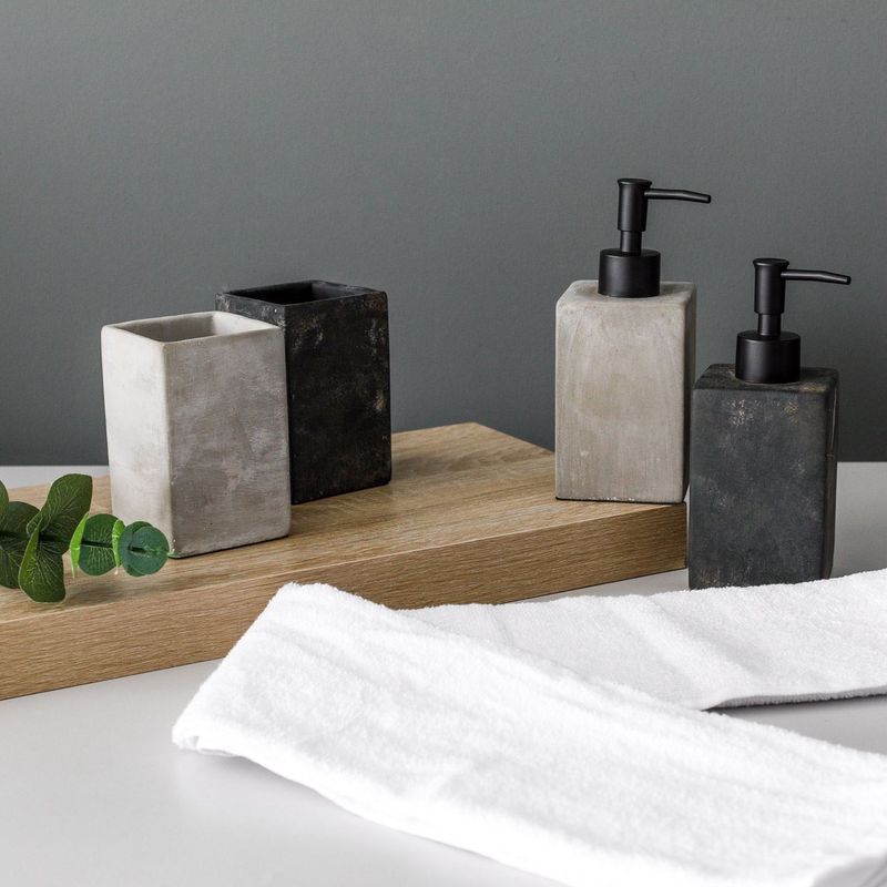 Casa si Gradina - Sanitare - Suporturi si accesorii baie - Suporturi baie - Suport periuta de dinti, model vintage, ciment, culoare negru, dimensiuni 7 x 7 x 11cm - Infinity.ro