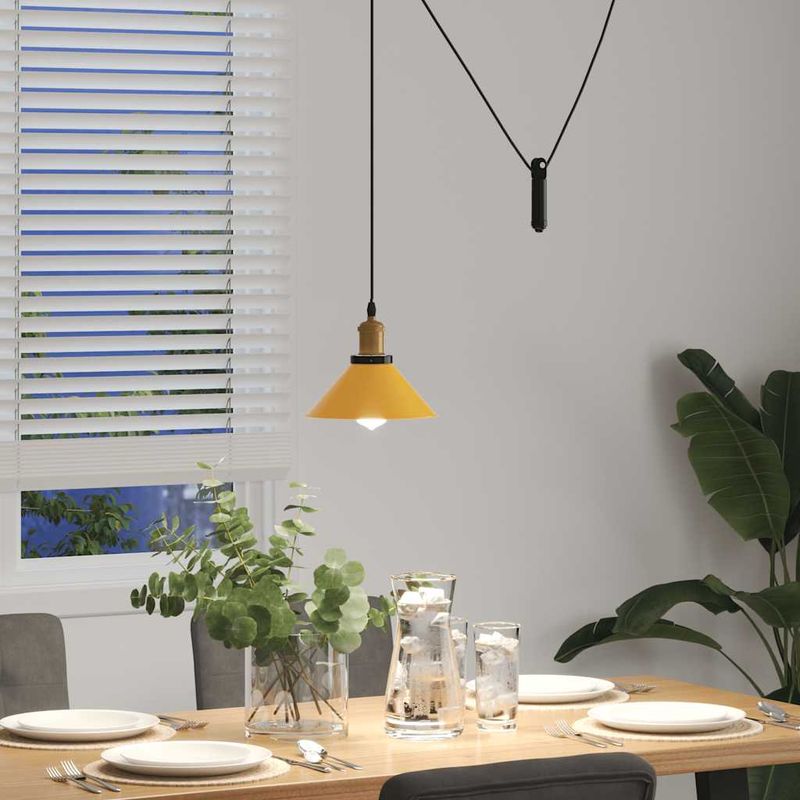 Casa si Gradina - Corpuri si surse de iluminat - Lustre si pendule - Lampa suspendata reglabila pe inaltime E27 Galben lucios Metal - Infinity.ro