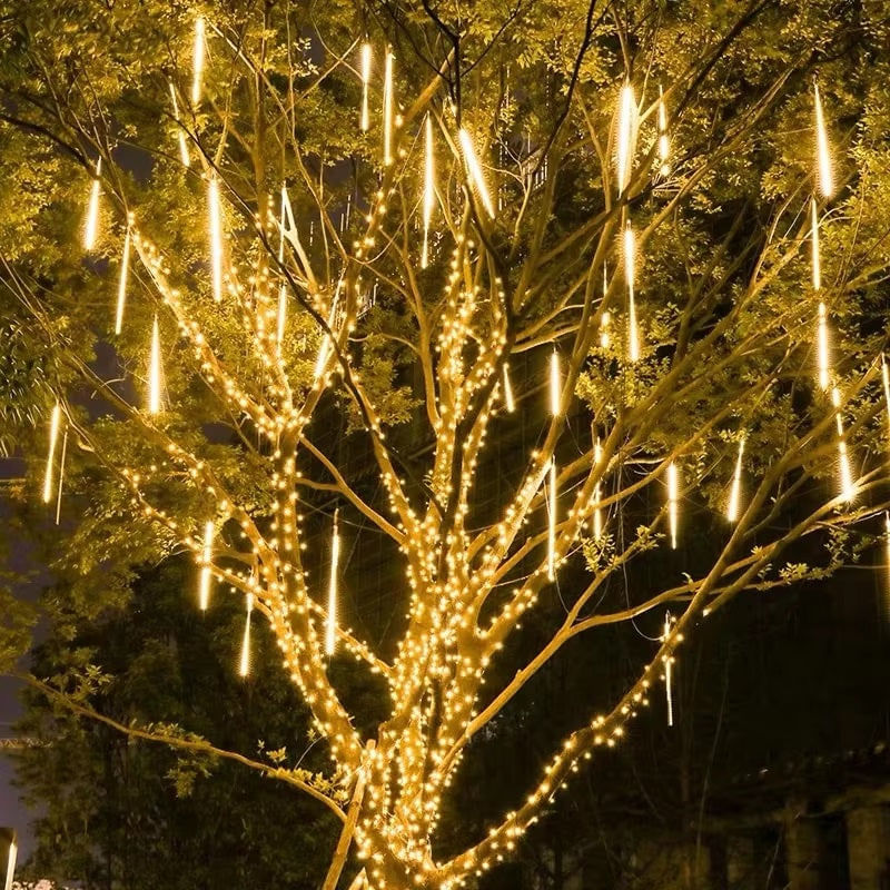 Casa si Gradina - Corpuri si surse de iluminat - Iluminat exterior - Instalatii luminoase exterior - Set cu 3 Instalatii Luminoase Craciun cu 8 Meteori, 4m Lungime Instalatie, 30 cm Lungime Meteor - Infinity.ro