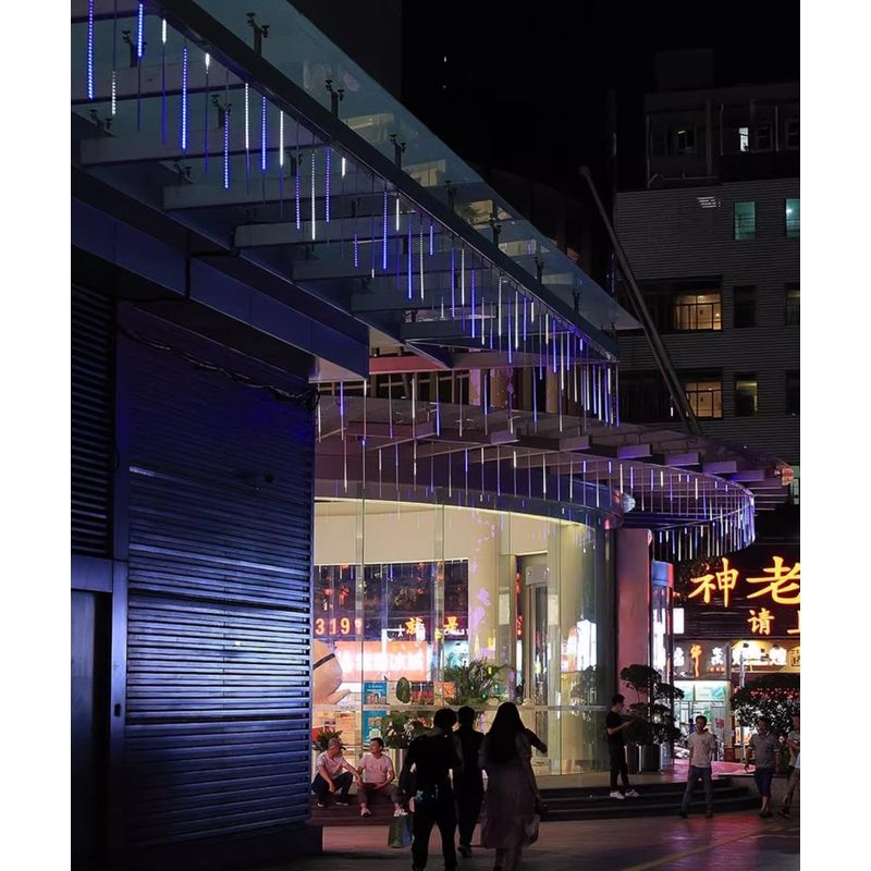 Casa si Gradina - Corpuri si surse de iluminat - Iluminat exterior - Instalatii luminoase exterior - Set cu 3 Instalatii Luminoase Craciun cu 8 Meteori, 4m Lungime Instalatie, 30 cm Lungime Meteor, Lumina Alba Calda/Rece - Infinity.ro