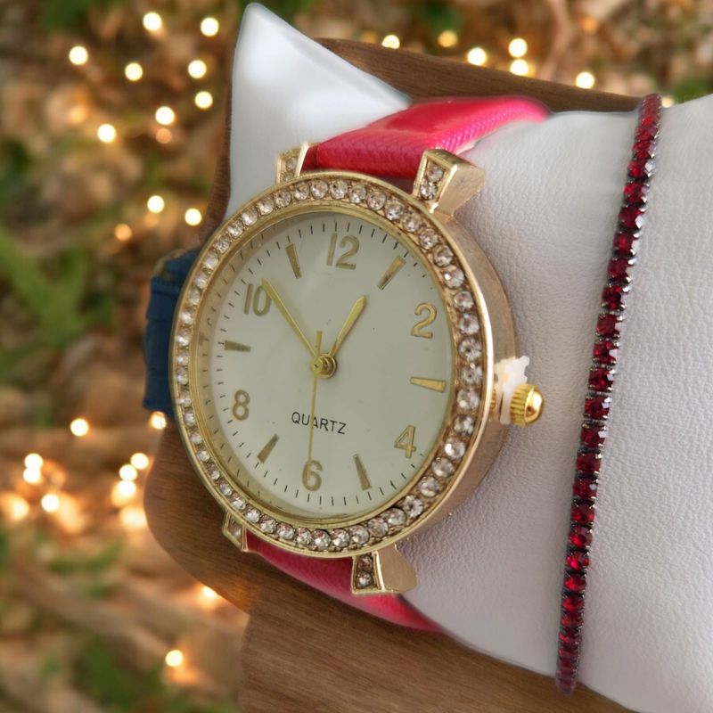 Fashion, accesorii si bijuterii - Femei - Bijuterii femei - Ceasuri femei - Set ceas casual de dama cu bratara inclusa, mecanism quartz, display analog, curea roz lacuit, inchidere catarama - Infinity.ro