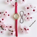 Fashion, accesorii si bijuterii - Femei - Bijuterii femei - Ceasuri femei - Set ceas casual de dama cu bratara inclusa, mecanism quartz, display analog, curea roz lacuit, inchidere catarama - Infinity.ro