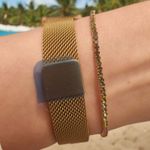 Fashion, accesorii si bijuterii - Femei - Bijuterii femei - Ceasuri femei - Set ceas casual de dama cu bratara inclusa, mecanism quartz, display analog, bratara aurie, inchidere magnetica - Infinity.ro