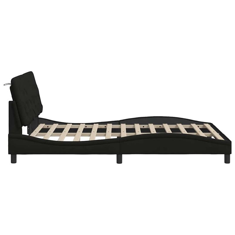 Casa si Gradina - Mobilier - Paturi si accesorii - Paturi - Cadru de pat cu LED fara saltea Negru 140x190 cm Material - Infinity.ro