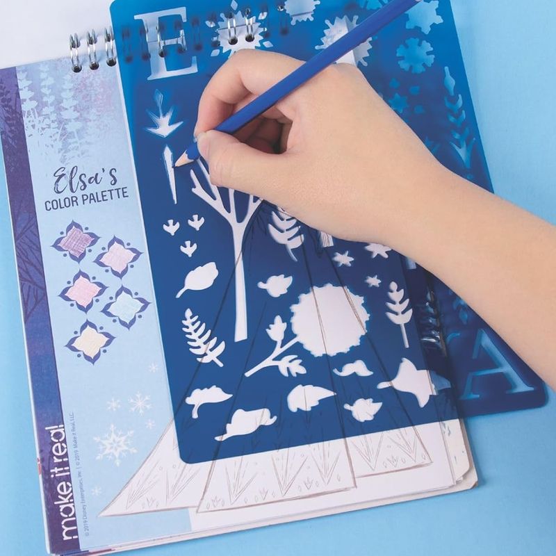 Jucarii, Copii si Bebe - Jucarii si jocuri - Jucarii & jocuri educative - Seturi pictura si desen - Set de desen Frozen cu autocolante si sabloane, 4207 - Infinity.ro