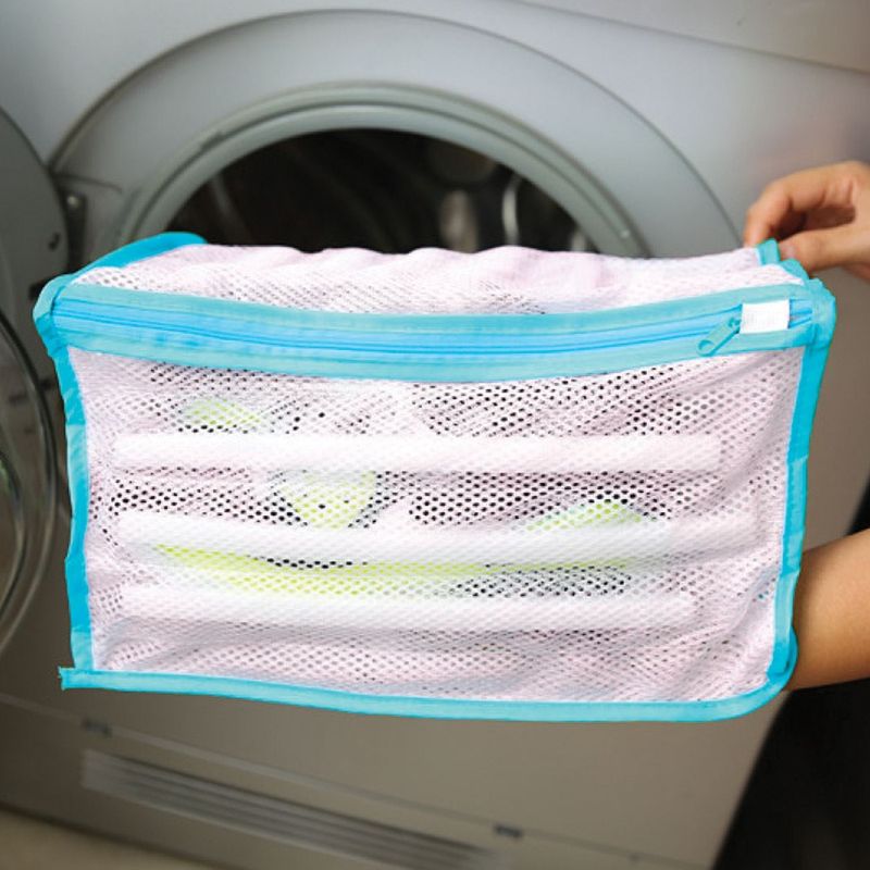 Electronice si Electrocasnice - Masini si uscatoare de rufe - Accesorii masini de spalat si uscatoare - Husa spalare incaltaminte, cu fermoar, dimensiuni 33 x 19 x 15 cm, material poliester, alb/albastru - Infinity.ro