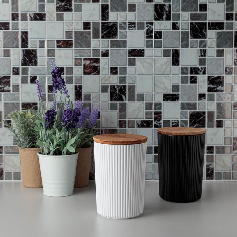 Casa si Gradina - Bucatarie si vesela - Organizare si depozitare bucatarie - Cutii alimentare - Recipient depozitare, model fara brand, alb, plastic, capac lemn, capacitate 0,9l - Infinity.ro