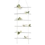 Casa si Gradina - Decoratiuni - Obiecte decorative - Accesorii decorative - Decoratiune suspendabila, scara lemn, flori albe si fluturi, 57 x 5 x 30cm - Infinity.ro