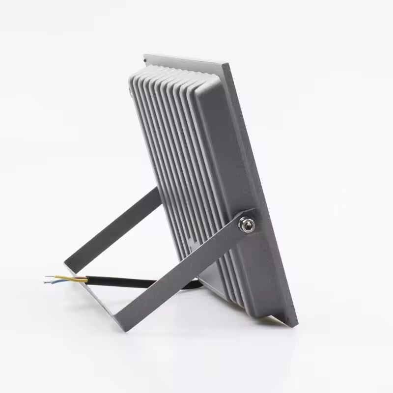 Casa si Gradina - Corpuri si surse de iluminat - Iluminat comercial si industrial - Proiectoare si lampi de lucru - Proiector cu LED-uri de 50W, 5000LM, pentru exterior sau interior, IP66, din sticla mata anti-orbire - Infinity.ro