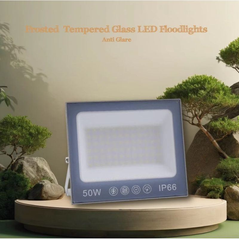 Casa si Gradina - Corpuri si surse de iluminat - Iluminat comercial si industrial - Proiectoare si lampi de lucru - Proiector cu LED-uri de 50W, 5000LM, pentru exterior sau interior, IP66, din sticla mata anti-orbire - Infinity.ro