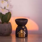 Casa si Gradina - Decoratiuni - Aromaterapie si lumanari - Uleiuri esentiale aromaterapie - Suport ulei parfumat, ceramica, model perforat floare, mesaj folie aurie, negru, 8 x 11cm - Infinity.ro