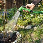Casa si Gradina - Gradinarit si plante - Instalatii si accesorii pentru irigatii - Furtunuri de gradina si accesorii - Furtun extensibil de gradina, pana la 60m lungime, cu pistol cu 7 tipuri de jet, cu conectori, verde - Infinity.ro