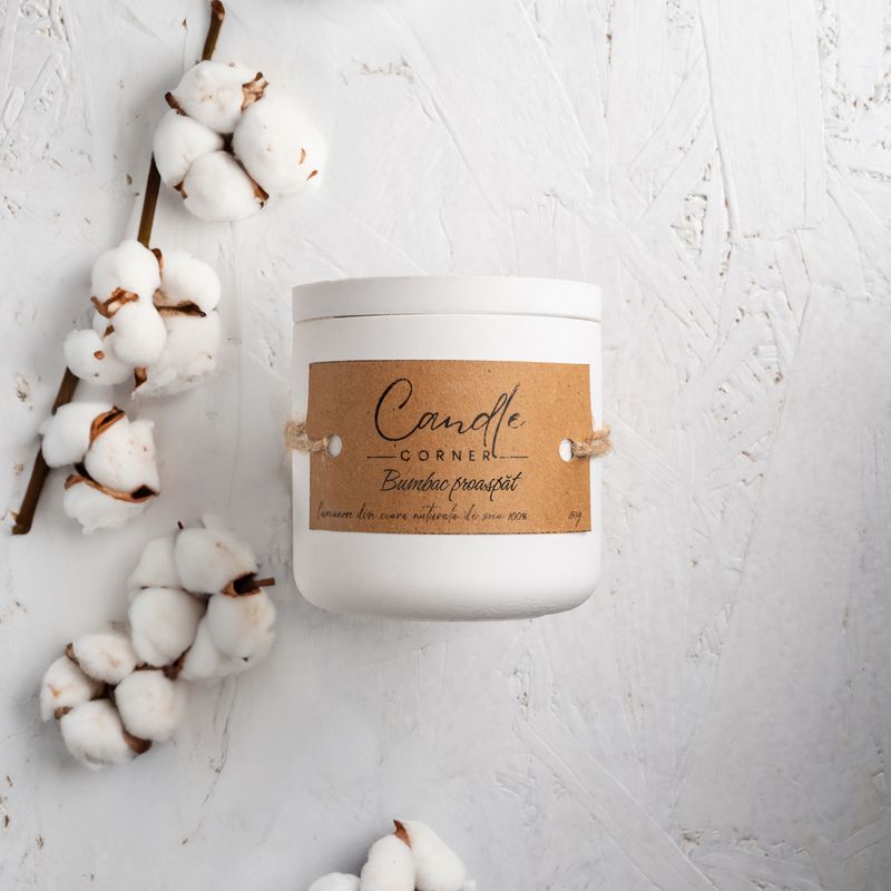 Casa si Gradina - Decoratiuni - Aromaterapie si lumanari - Lumanari si candele - Set lumanare parfumata, suport lumanare, accesoriu elegant pentru stins lumanarea si foarfeca de taiat fitil lumanare - Infinity.ro