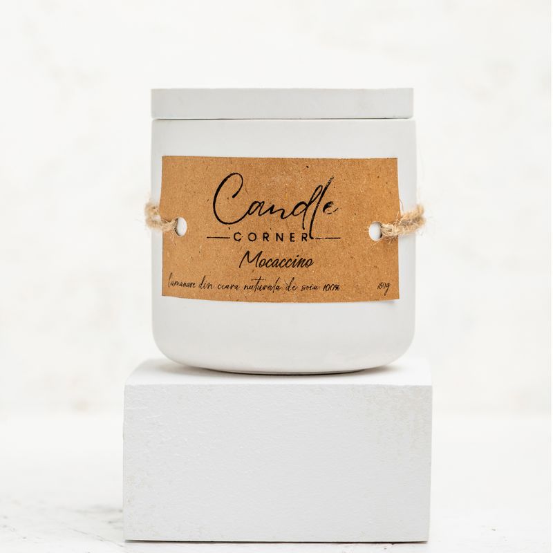 Casa si Gradina - Decoratiuni - Aromaterapie si lumanari - Lumanari si candele - Lumanare parfumata handmade din ceara naturala de soia 100%, aroma de Mochaccino, Recipient ceramic, 150 g - Infinity.ro