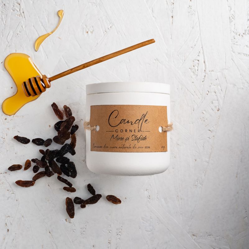 Casa si Gradina - Decoratiuni - Aromaterapie si lumanari - Lumanari si candele - Set lumanare parfumata, suport lumanare, accesoriu elegant pentru stins lumanarea si foarfeca de taiat fitil lumanare - Infinity.ro