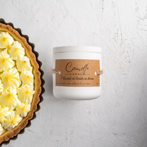 Set lumanare parfumata Plăcintă de lămâie cu bezea, suport lumanare, accesoriu pentru stins lumanarea si foarfeca