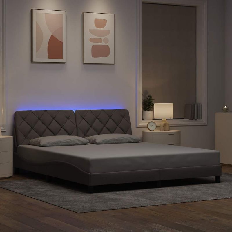 Casa si Gradina - Mobilier - Paturi si accesorii - Paturi - Cadru de pat cu LED fara saltea Taupe 180x200 cm Material - Infinity.ro