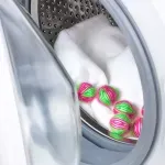 Market - Spalare si intretinere rufe - Uscatoare de rufe si accesorii - Bile de Curatat Puf 4 buc - Infinity.ro