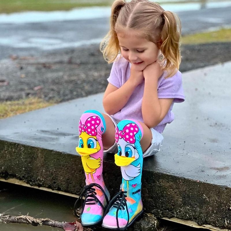 Fashion, accesorii si bijuterii - Copii - Lenjerie si pijamale copii - Sosete si dresuri copii - Sosete lungi colorate Madmia pentru fete Fluffy duck 6-99 ani - Infinity.ro