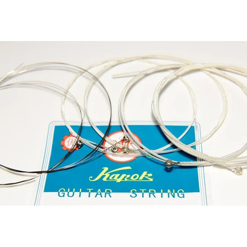 TV, Audio-Video si Foto - Instrumente muzicale - Instrumente clasice - Set corzi si chitara clasica din lemn, alb, 95 cm - Infinity.ro