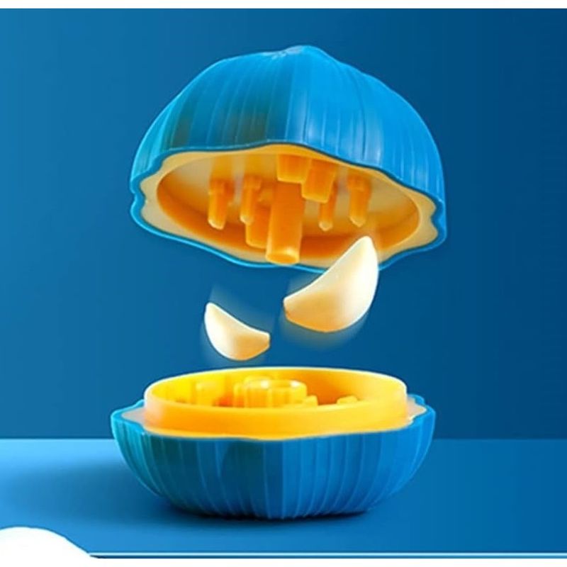 Casa si Gradina - Bucatarie si vesela - Ustensile bucatarie - Prese si storcatoare manuale - Presa Manuala pentru Usturoi, Flippy, Model Usturoi, 7 x 7.5 cm, din Plastic, Albastru Inchis - Infinity.ro